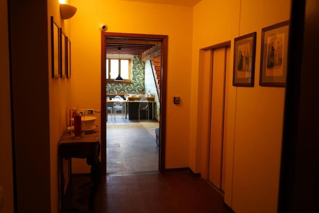 Appartement Loft Moderno Ubicato Nel Centro Storico Di Lucques Extérieur photo
