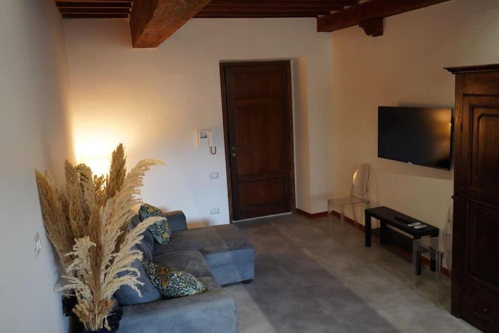 Appartement Loft Moderno Ubicato Nel Centro Storico Di Lucques Extérieur photo